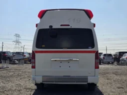 2010 TOYOTA HIACE full