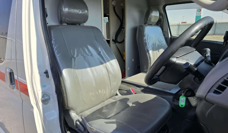 2010 TOYOTA HIACE full