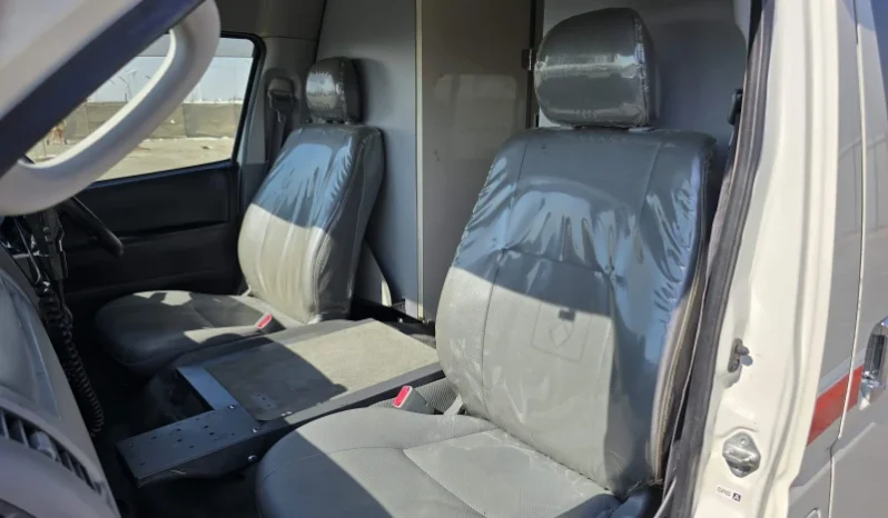 2010 TOYOTA HIACE full