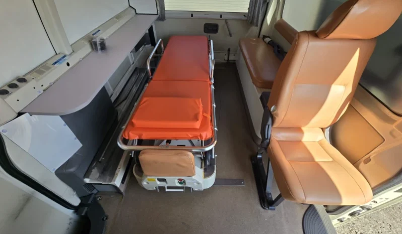 2010 TOYOTA HIACE full