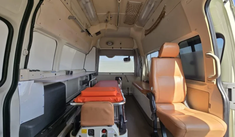 2010 TOYOTA HIACE full