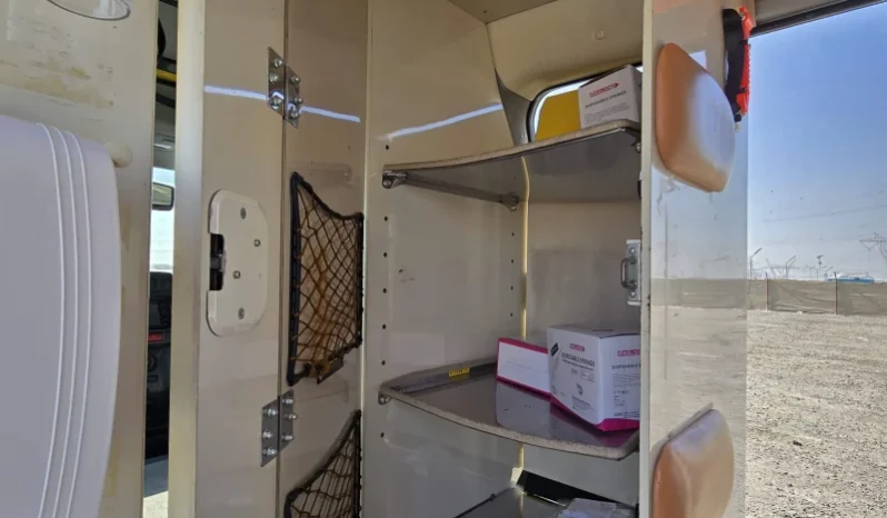 2010 TOYOTA HIACE full