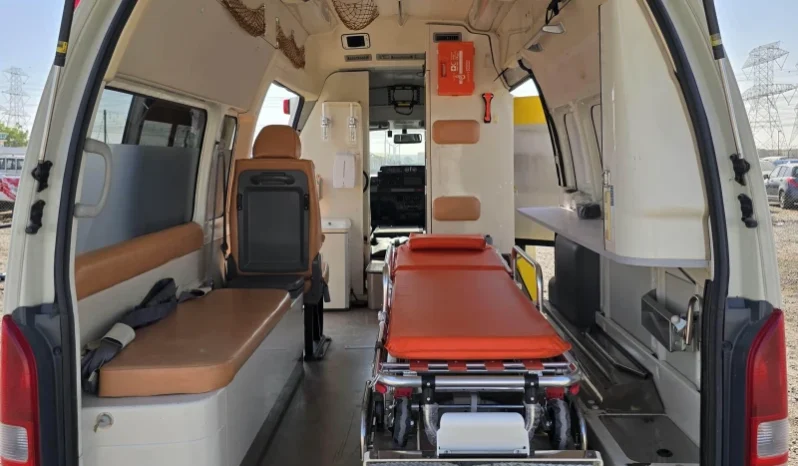 2010 TOYOTA HIACE full