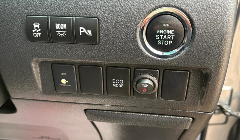 Toyota Alphard 2.4 240S PETROL AUTOMATIC 7-SEATER 5dr full