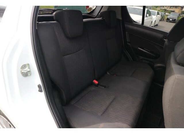 2010 SUZUKI SWIFT [Hatchback] XL full