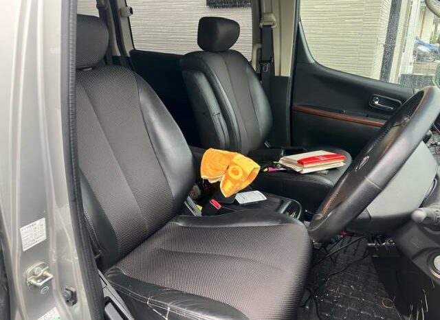 2005 NISSAN ELGRAND full