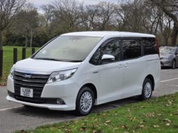 2016 Toyota Noah 1.8 Hybrid 7Seats Auto full