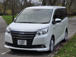 2016 Toyota Noah 1.8 Hybrid 7Seats Auto full
