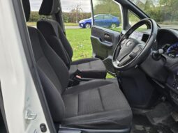 2016 Toyota Noah 1.8 Hybrid 7Seats Auto full