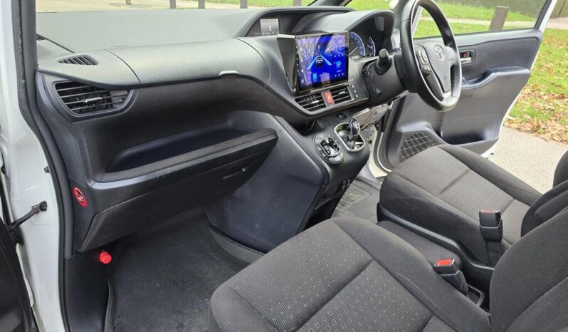 2016 Toyota Noah 1.8 Hybrid 7Seats Auto full