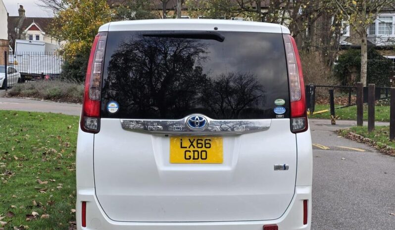 2016 Toyota Noah 1.8 Hybrid 7Seats Auto full