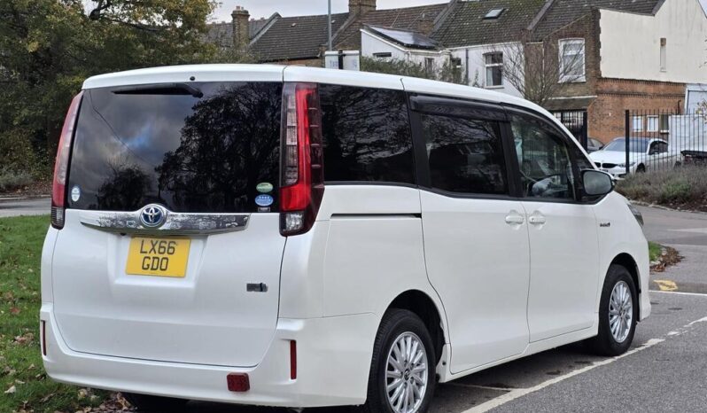 2016 Toyota Noah 1.8 Hybrid 7Seats Auto full