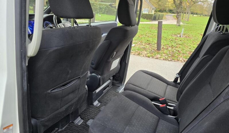 2016 Toyota Noah 1.8 Hybrid 7Seats Auto full