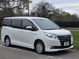 2016 Toyota Noah 1.8 Hybrid 7Seats Auto full
