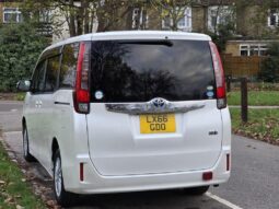 2016 Toyota Noah 1.8 Hybrid 7Seats Auto full