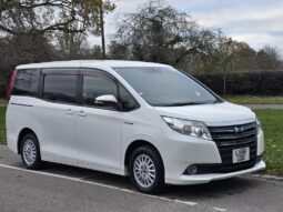 2016 Toyota Noah 1.8 Hybrid 7Seats Auto full
