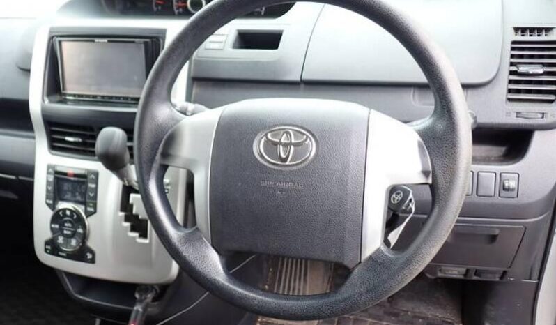 2012 TOYOTA NOAH full