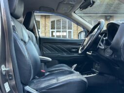 2018 Mitsubishi Outlander 2.4h Twin Motor 13.8kWh Juro CVT 4WD full