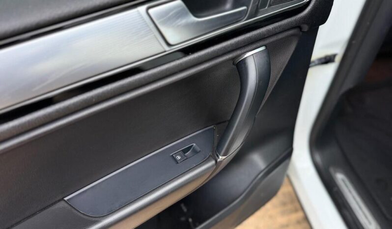 2016 Volkswagen Touareg 3.0 TDI V6 BlueMotion Tech R-Line Tiptronic 4WD full