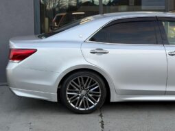 2014 Toyota Crown 2.5 Athlete S Petrol Hybrid Saloon 4dr full