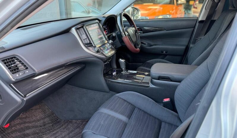 2014 Toyota Crown 2.5 Athlete S Petrol Hybrid Saloon 4dr full