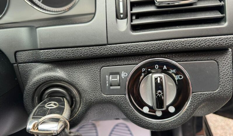 2009 Mercedes-Benz C Class 2.1 C220 CDI Sport Auto full