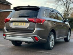 2018 Mitsubishi Outlander 2.4h Twin Motor 13.8kWh Juro CVT 4WD full