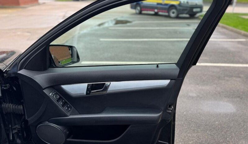 2009 Mercedes-Benz C Class 2.1 C220 CDI Sport Auto full