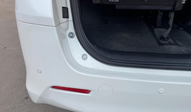 2009 Toyota Vellfire 2.4 5dr MPV full