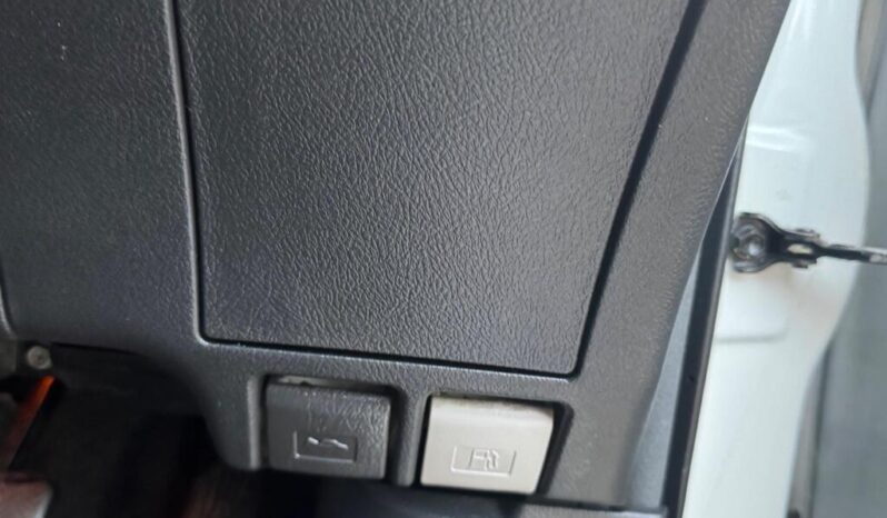 2009 Toyota Vellfire 2.4 5dr MPV full