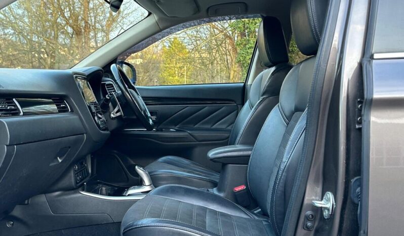 2018 Mitsubishi Outlander 2.4h Twin Motor 13.8kWh Juro CVT 4WD full