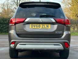 2018 Mitsubishi Outlander 2.4h Twin Motor 13.8kWh Juro CVT 4WD full