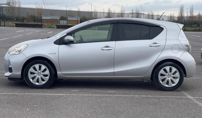 2012 Toyota Aqua 1.5 5dr full