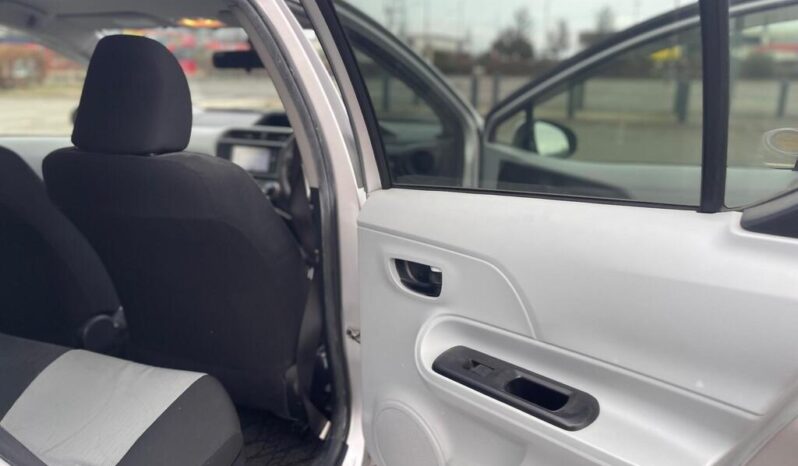 2012 Toyota Aqua 1.5 5dr full