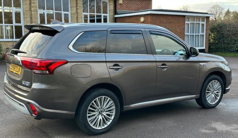 2018 Mitsubishi Outlander 2.4h Twin Motor 13.8kWh Juro CVT 4WD full