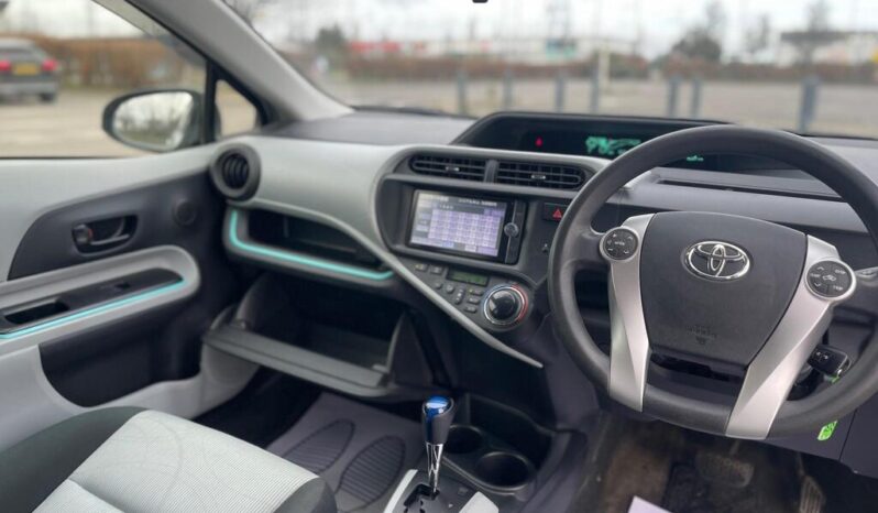 2012 Toyota Aqua 1.5 5dr full