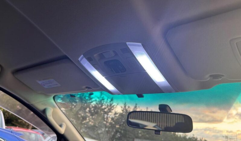 2009 Toyota Vellfire 2.4 5dr MPV full