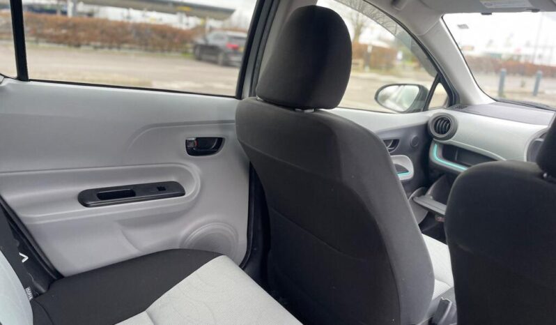 2012 Toyota Aqua 1.5 5dr full