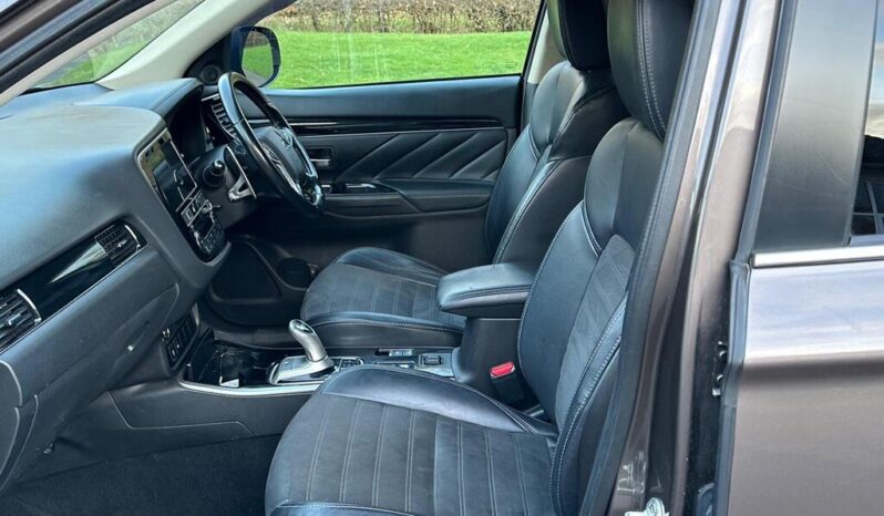 2018 Mitsubishi Outlander 2.4h Twin Motor 13.8kWh Juro CVT 4WD full