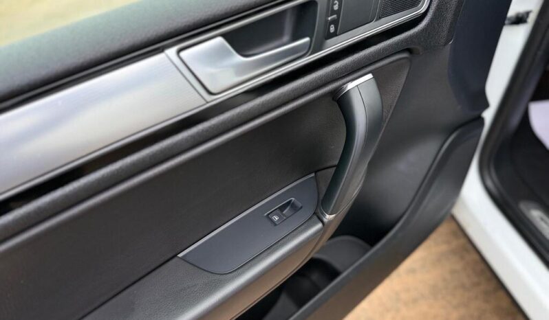 2016 Volkswagen Touareg 3.0 TDI V6 BlueMotion Tech R-Line Tiptronic 4WD full