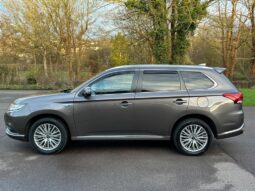 2018 Mitsubishi Outlander 2.4h Twin Motor 13.8kWh Juro CVT 4WD full