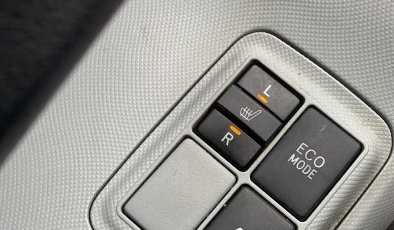 2012 Toyota Aqua 1.5 5dr full