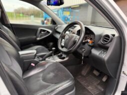 2011 TOYOTA RAV4 2.0 V-Matic XT-R Multidrive S 4WD 5dr full