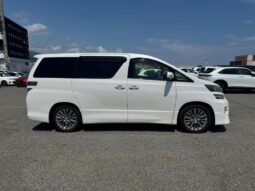 2014 Toyota Vellfire GOLDEN EYES 2 EDITION 50,000 BIMTA CERT 2.4 5dr