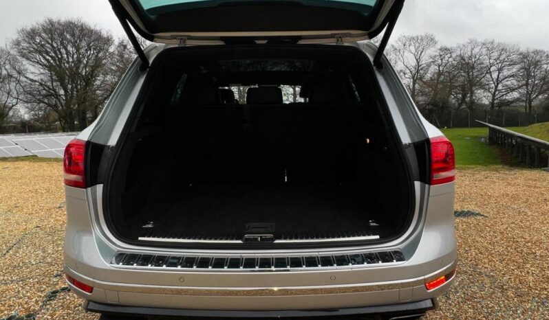 2015 Volkswagen Touareg 3.0 TDI V6 BlueMotion Tech R-Line Tiptronic 4WD full