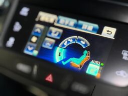 2014 Toyota Crown 2.5 Athlete S Petrol Hybrid Saloon 4dr full