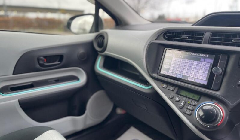 2012 Toyota Aqua 1.5 5dr full