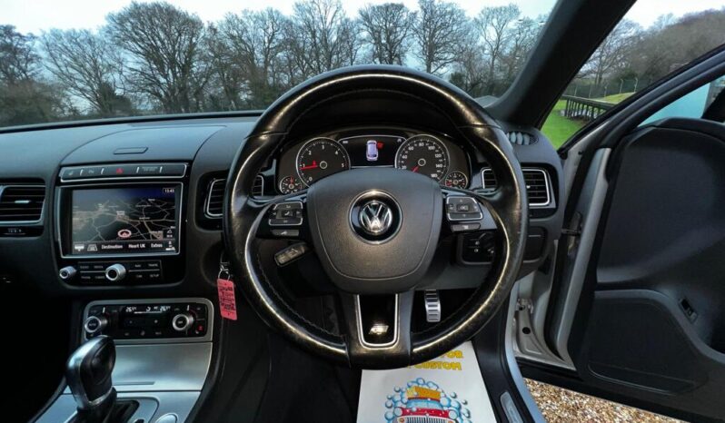 2015 Volkswagen Touareg 3.0 TDI V6 BlueMotion Tech R-Line Tiptronic 4WD full