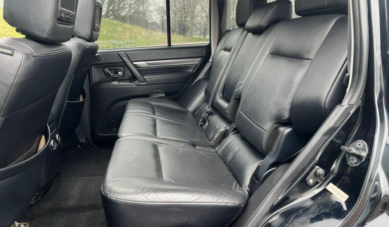 2010 Mitsubishi Shogun 3.2 DI-DC Diamond Auto 4WD Euro 5 5dr LWB full