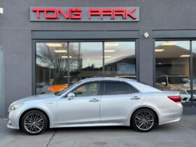 2014 Toyota Crown 2.5 Athlete S Petrol Hybrid Saloon 4dr